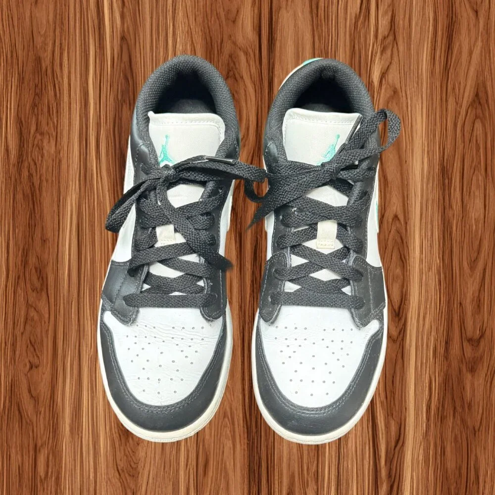 Nike Boy's‎ Air Jordan 1 Low GS Black/Teal, Size 5Y